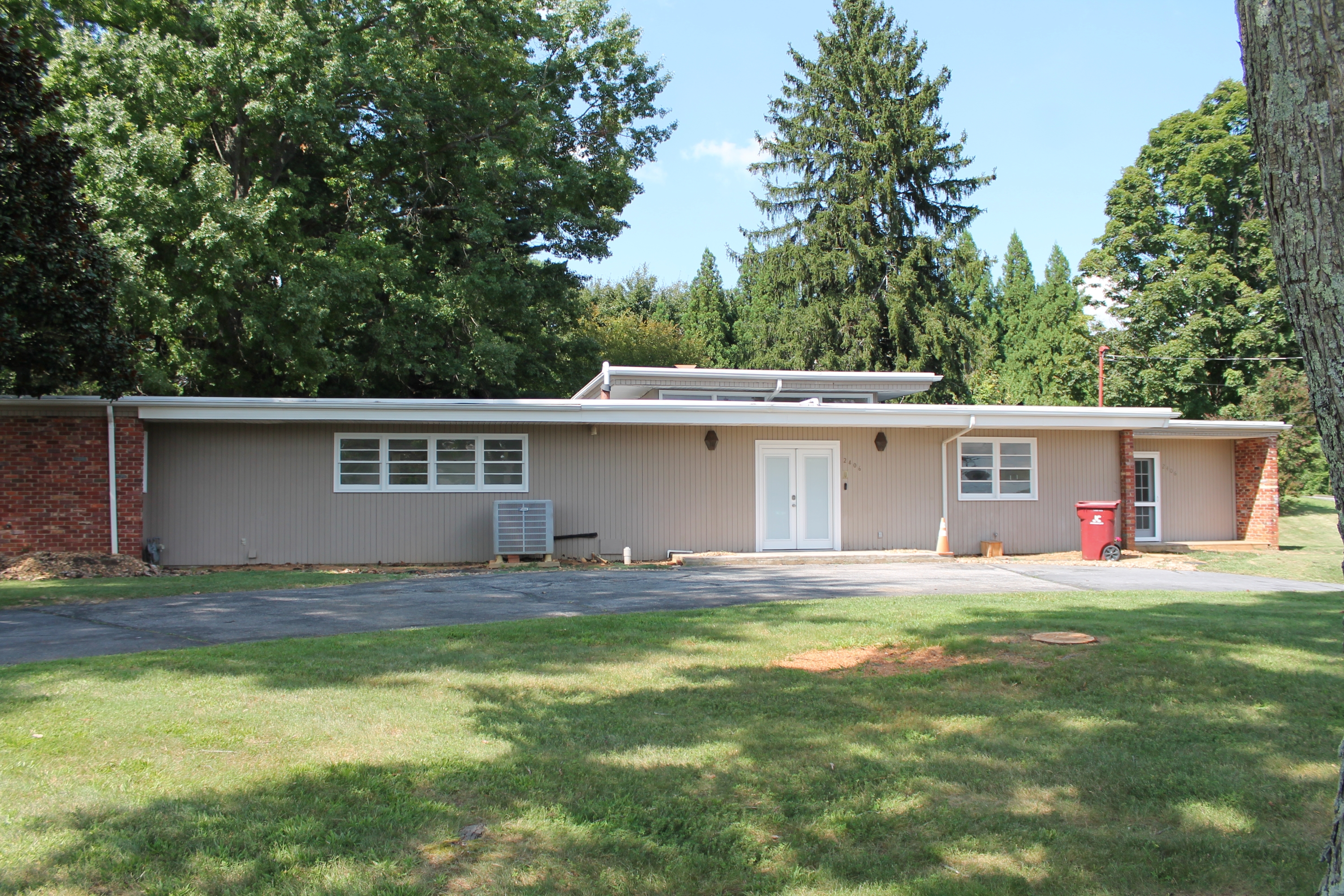 2406 Browns Mill Road